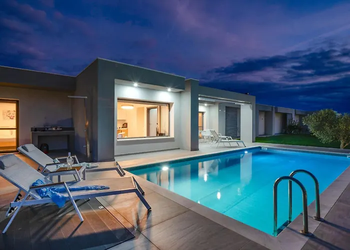 Sunset 팔랄리아 디오니시우