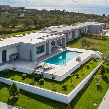 Sunset Villa *